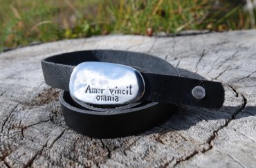 Amor Vincit Omnia Bracelet