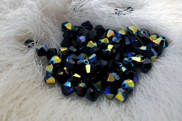 Swarovski kristaller bicon 4mm svart crystal AB