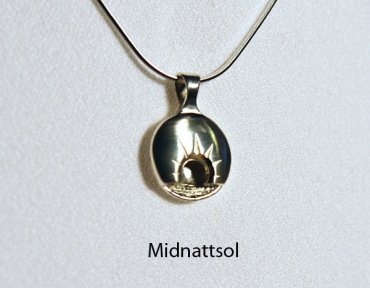 Midnattssol Berlock